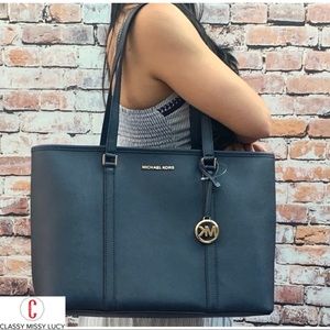 EUC Michael kors Sady Laptop Bag navy blue